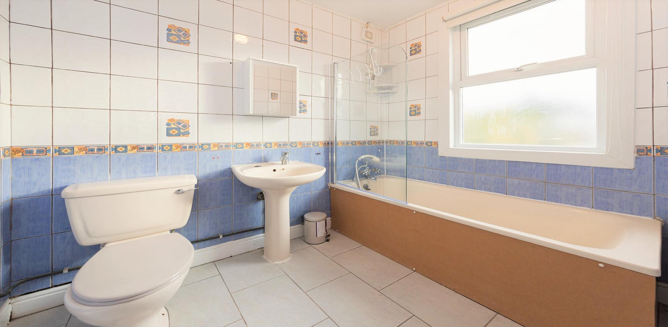 			NEW INSTRUCTION (Private Garden), 4 Bedroom, 1 bath, 1 reception Flat			 Fleetwood Road, DOLLIS HILL